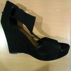 Dollhouse wedge heels size 11